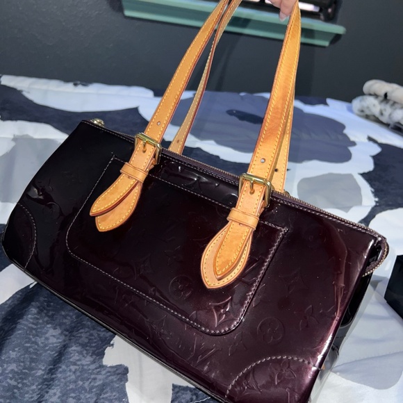 LOUIS VUITTON VERNIS ROSEWOOD SHOULDER BAG - Picture 2 of 8